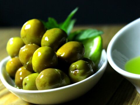 Taze Kırılmış Mut Zeytini (Acı) 2kg.