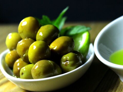 Taze Kırılmış Mut Zeytini (Acı) 2kg.